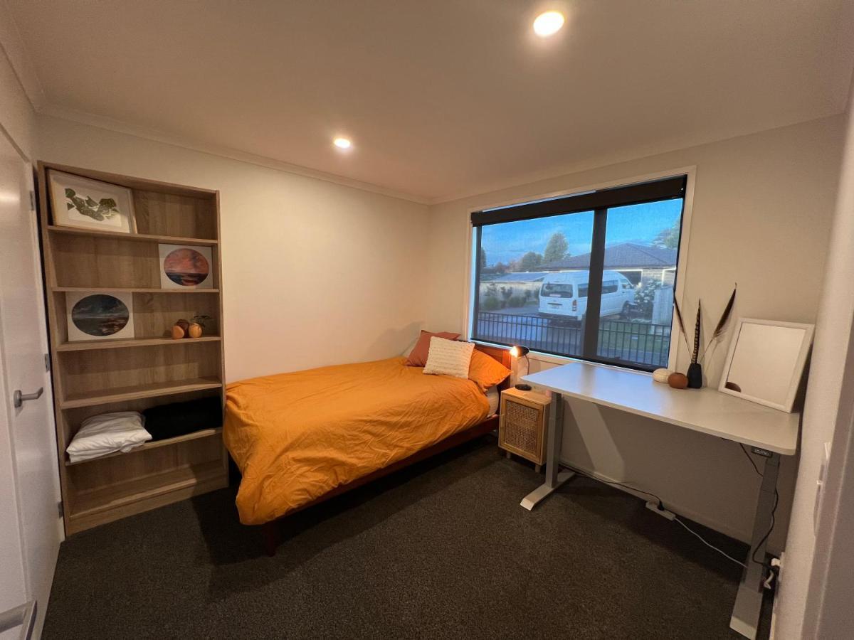 Convenient And Comfortable Waitara Екстериор снимка