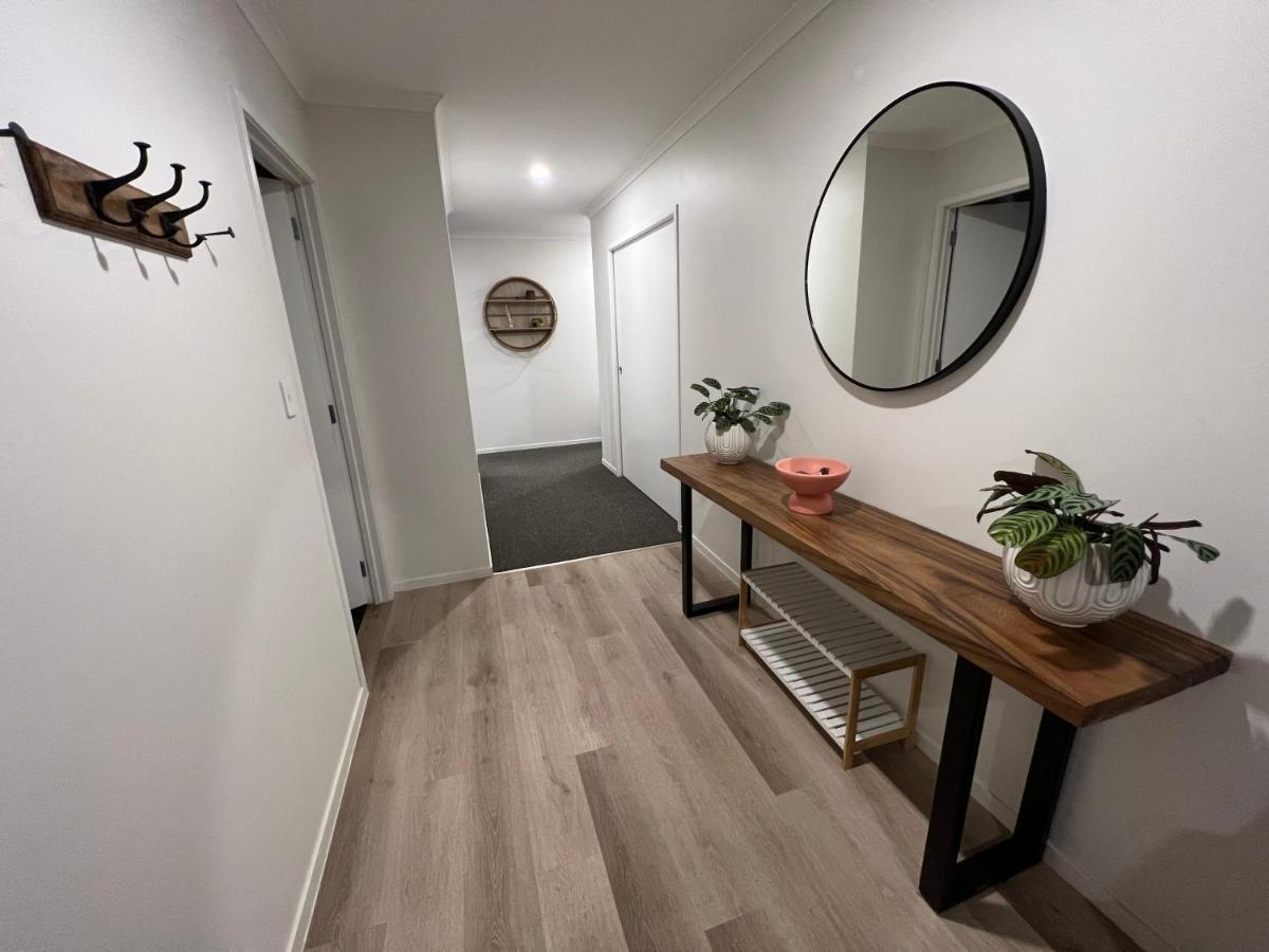 Convenient And Comfortable Waitara Екстериор снимка